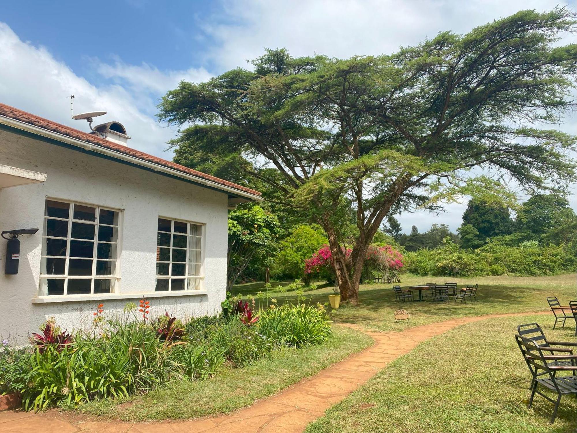 Marangu Hotel Buitenkant foto